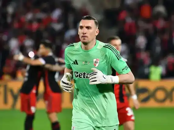 Armani se vistió de héroe y River avanzó a cuartos de la Copa Argentina