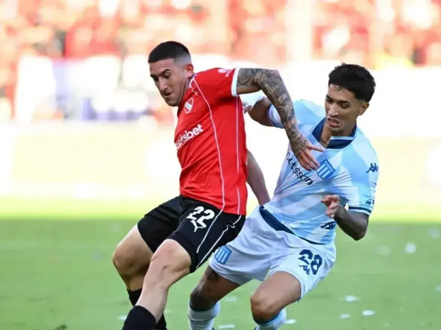 La Academia recibirá al Rojo el domingo a las 14:45 .