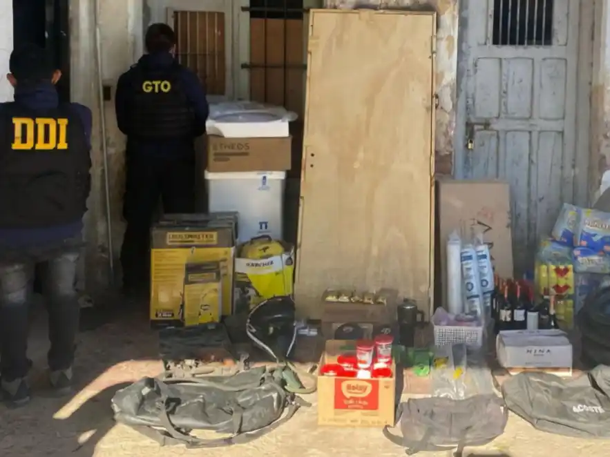 Los elementos secuestrados durante los allanamientos.