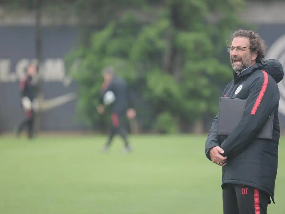 Pizzi: “Estamos motivados para jugar el clásico”
