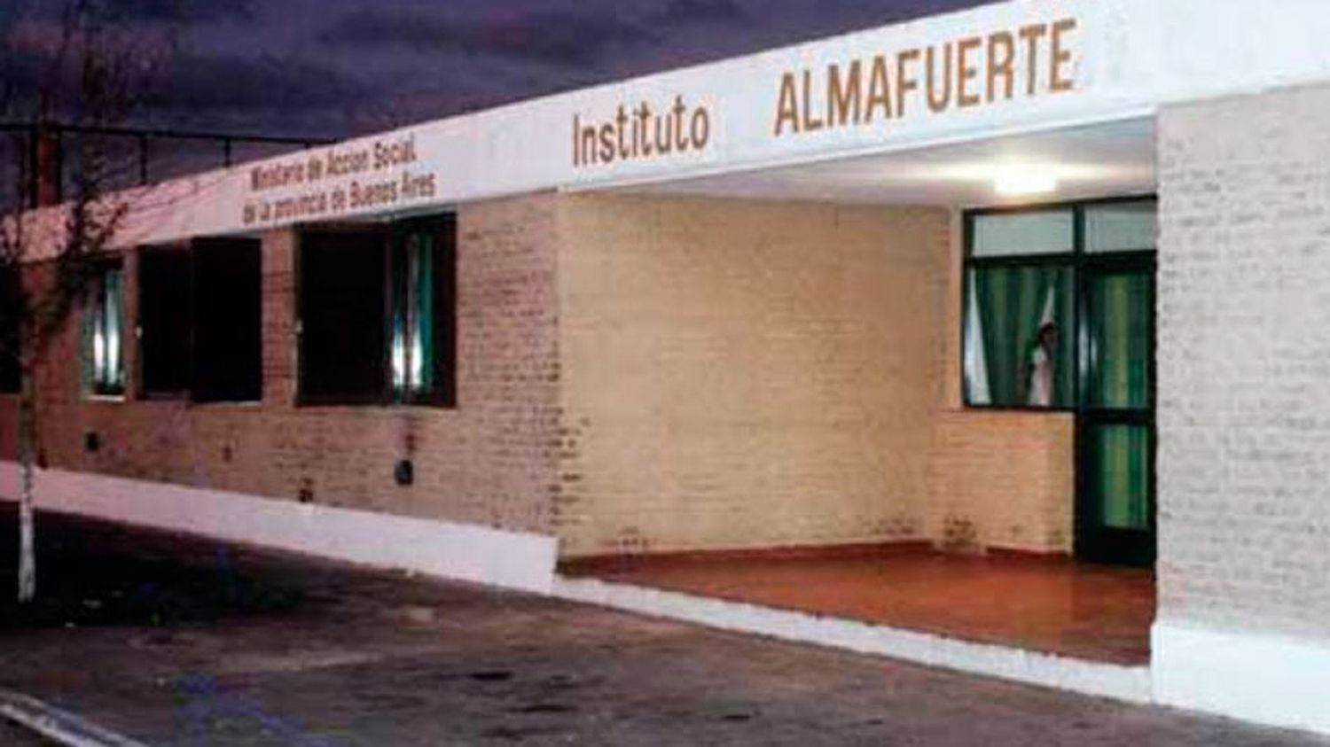 La Plata: Cinco menores se fugaron del instituto Almafuerte a punta de pistola y en auto de alta gama