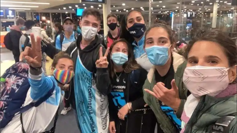 Santi Maratea encabezó el viaje de los atletas argentinos a Ecuador