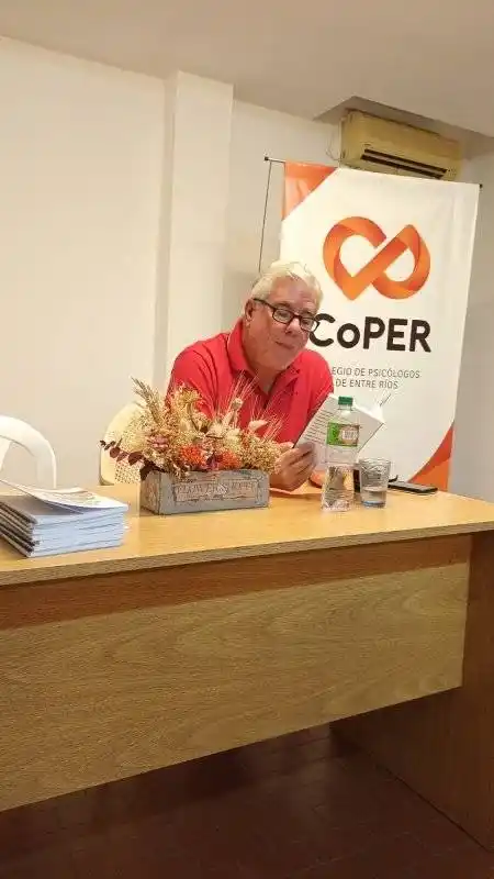 Presentación del libro  "Experiencias sobre el suicidio"