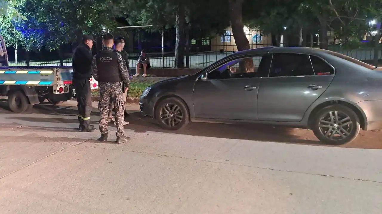 Detuvieron la marcha de un conductor que realizaba maniobras peligrosas y dio positivo en alcoholemia