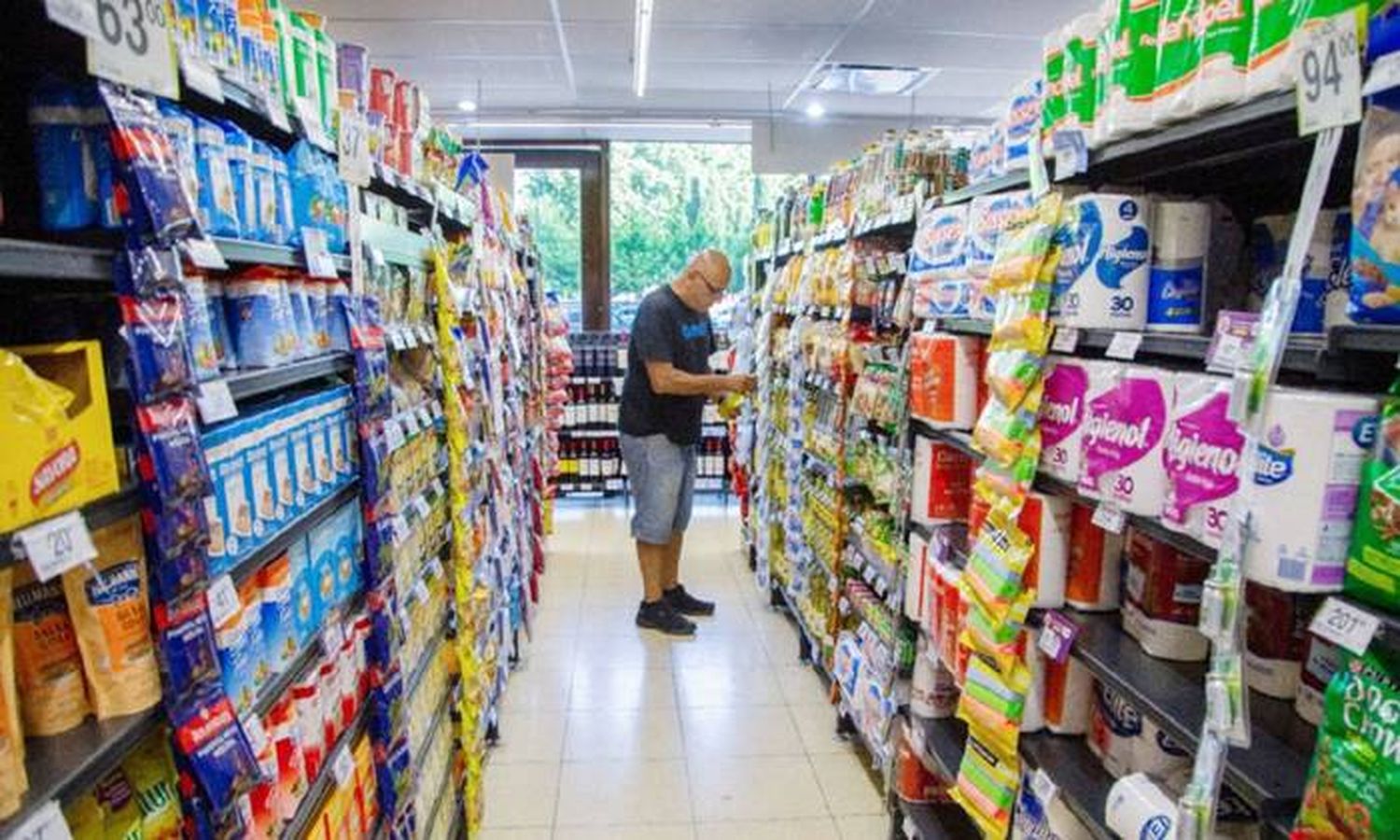 Supermercados: según el Indec, seis de cada diez reportó caídas de ventas en agosto