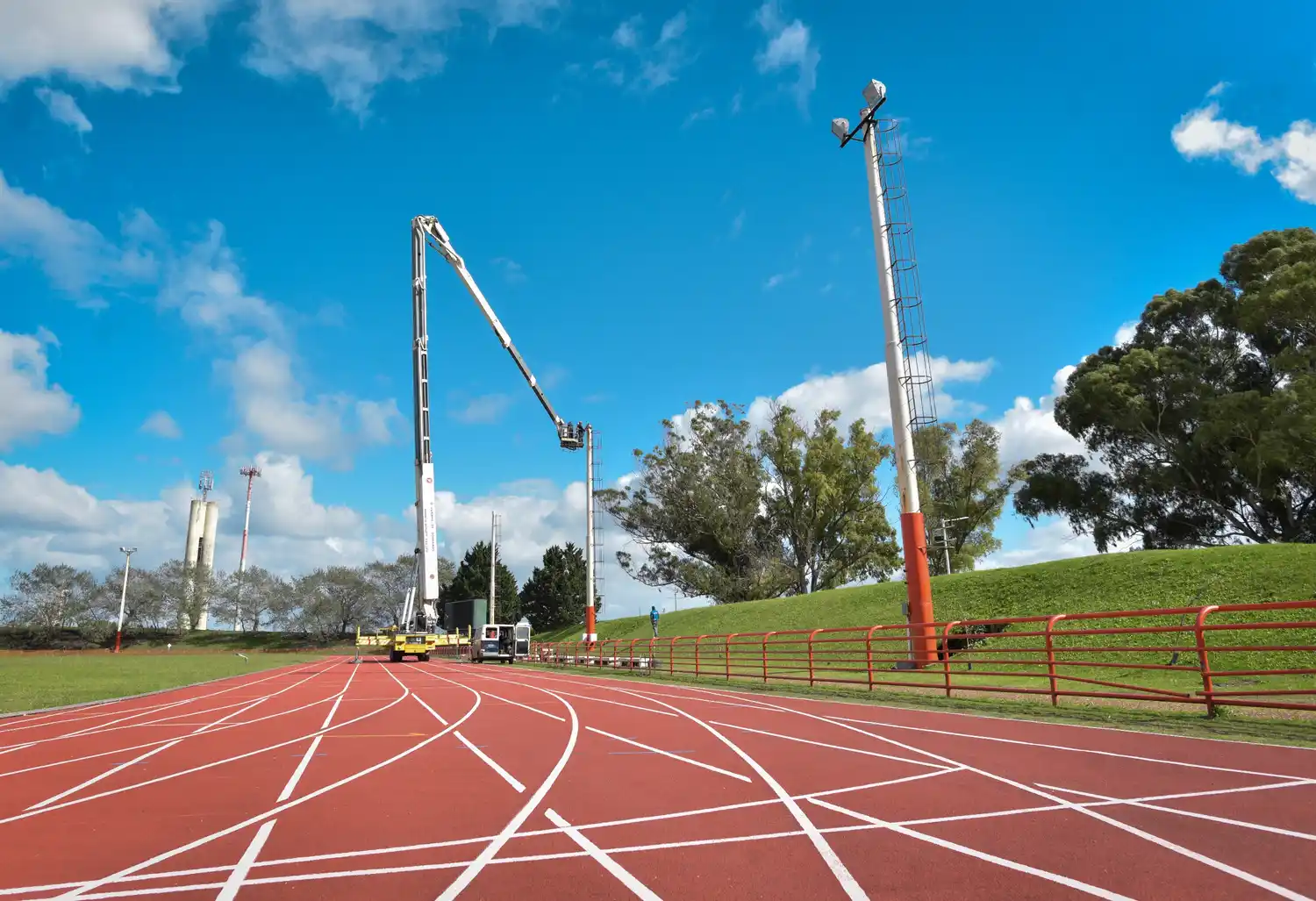 Reacondicionamiento en la Pista de Atletismo Municipal Justo Román.