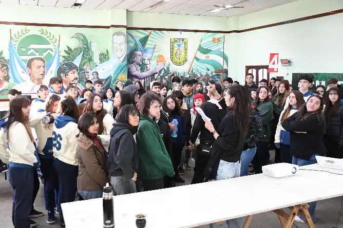 Chascomús lanzó la tercera edición del programa “Coordenadas” para estudiantes secundarios