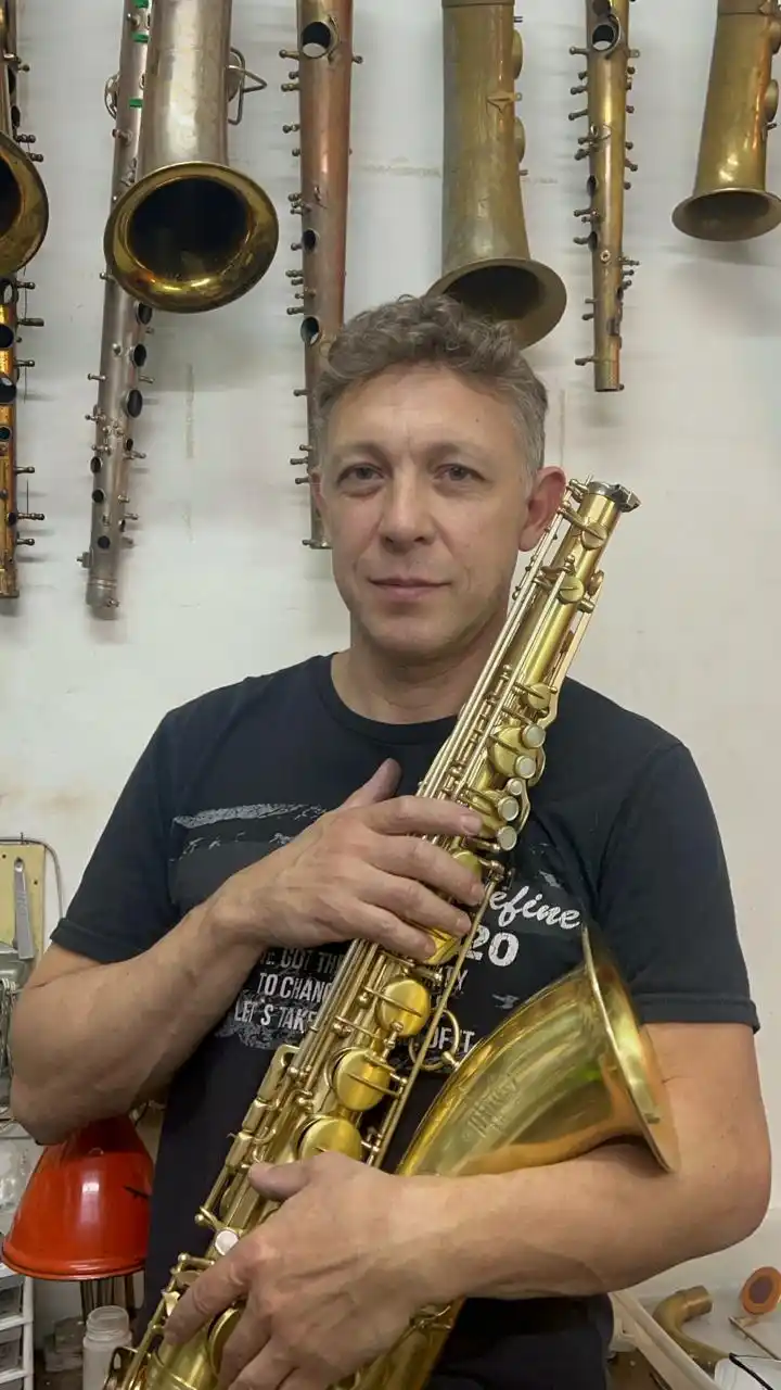 reparadores de instrumentos - 1