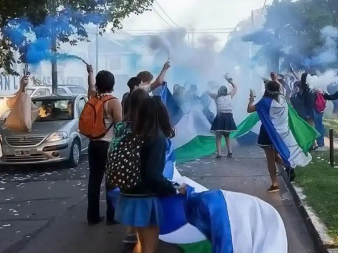 Desde hace al menos de una década, el Último Primer Día se impuso como un ritual innegociable para los estudiantes del último año de secundaria.
