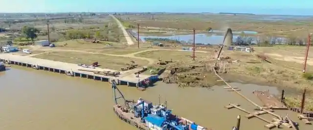 Buzos tácticos pudieron comprobar que no quedó ningún residuo en el lecho del río