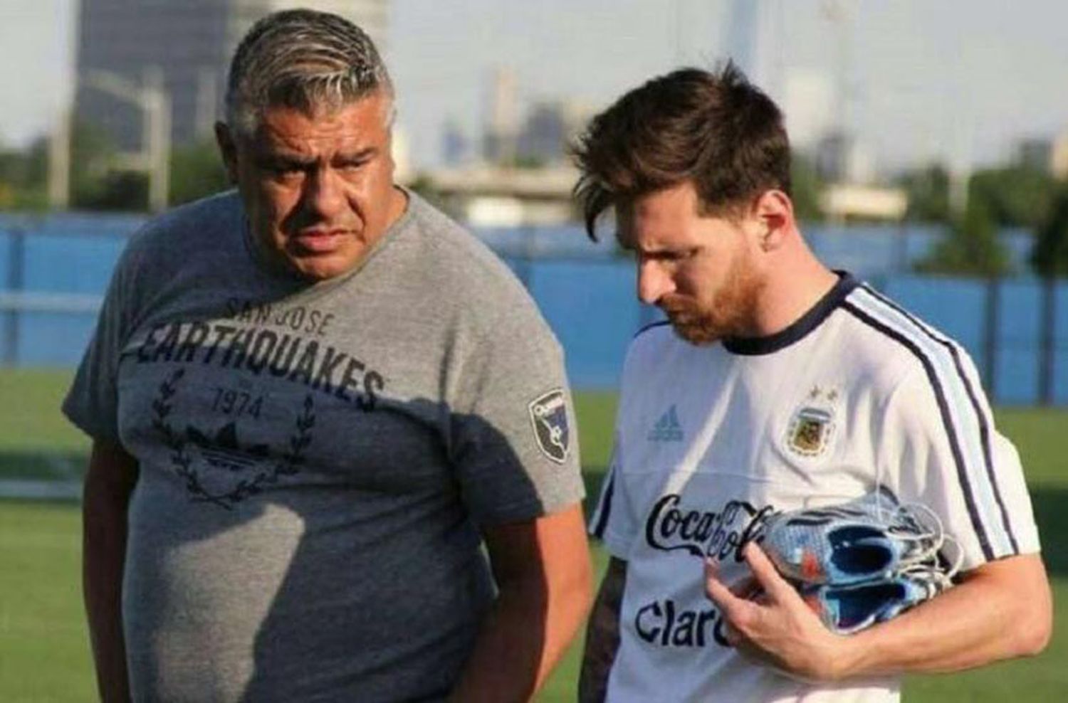 Chiqui Tapia: “Si lo convocan, Messi estará en marzo con la Selección”