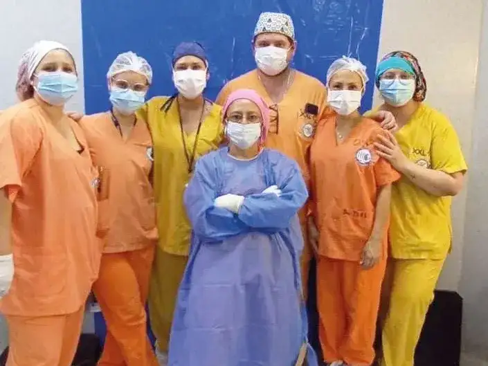 HAC: Exitosa cirugía realizada por profesionales 
del Servicio de Cirugía General y Cirugía Plástica
