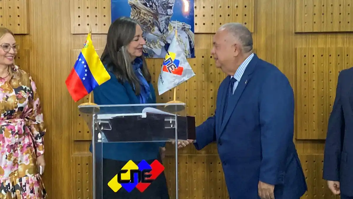 Representantes del Centro Carter se reunieron con rectores del CNE con miras a las presidenciales de 2024