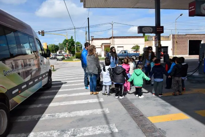 Jornada de educación vial en calles de San Cayetano