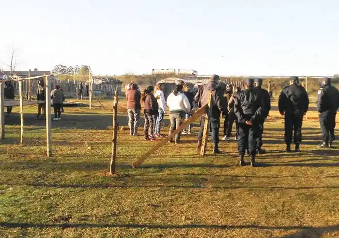 Trataron de usurpar terrenos  fiscales en Barrio �SLa Colina⬝