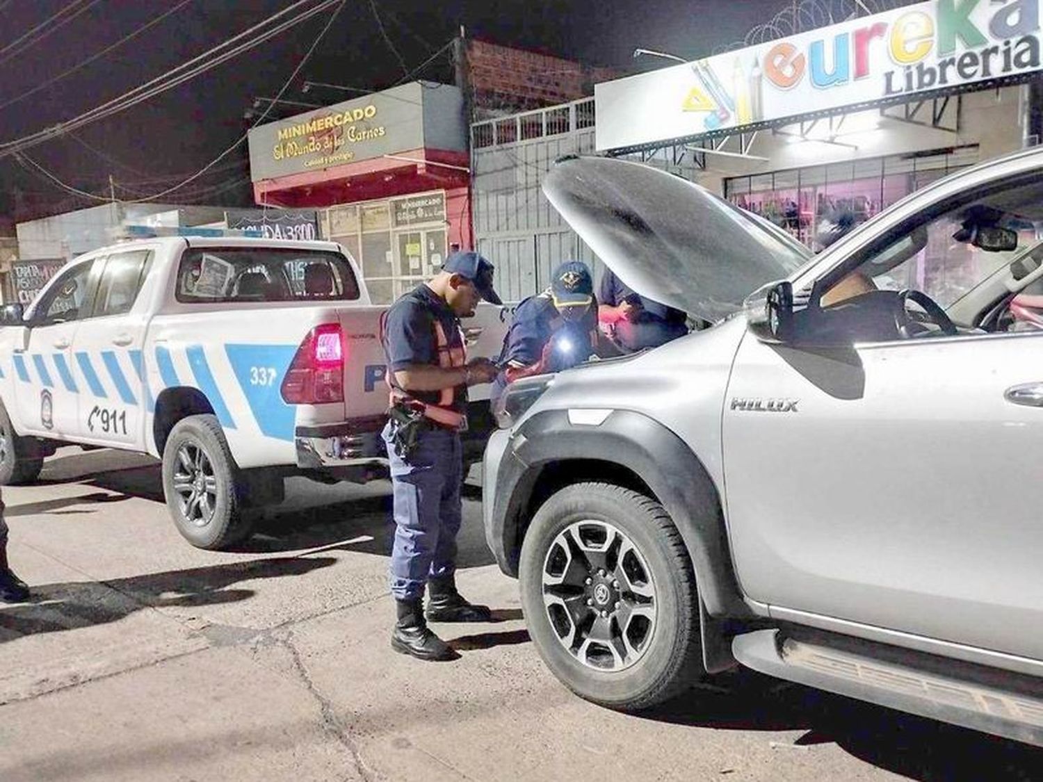 Recuperan dos camionetas con pedido de
secuestro y otra robada, hay un detenido