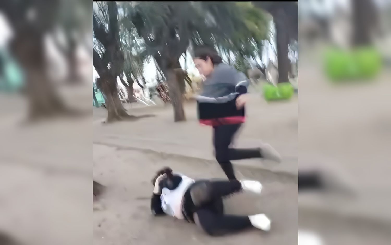 “Sacaron lo peor de mí, reaccioné como madre y no me arrepiento”, dijo la mujer que le pegó a una adolescente en Río Tala
