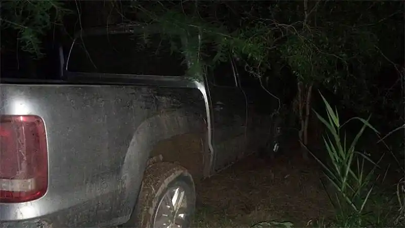 Se tiró de una camioneta en marcha para escapar de delincuentes