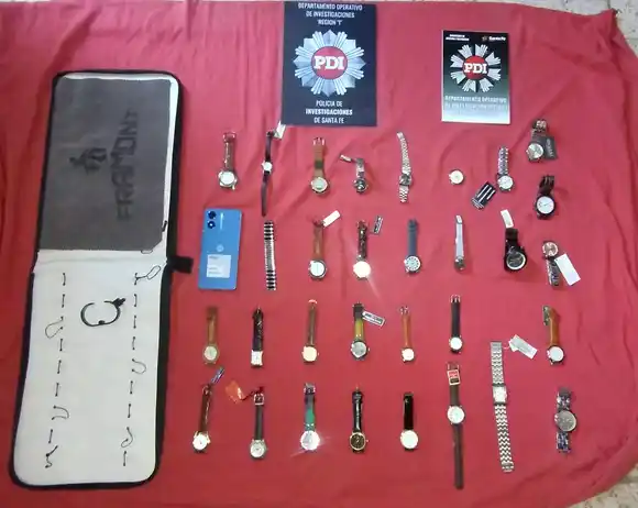 Desbarataron una banda vinculada al robo de joyería en la región y recuperaron gran cantidad de relojes