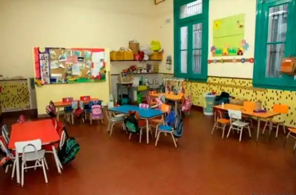 Un nene de 4 años llevó una pistola de aire comprimido a un jardín de zona oeste