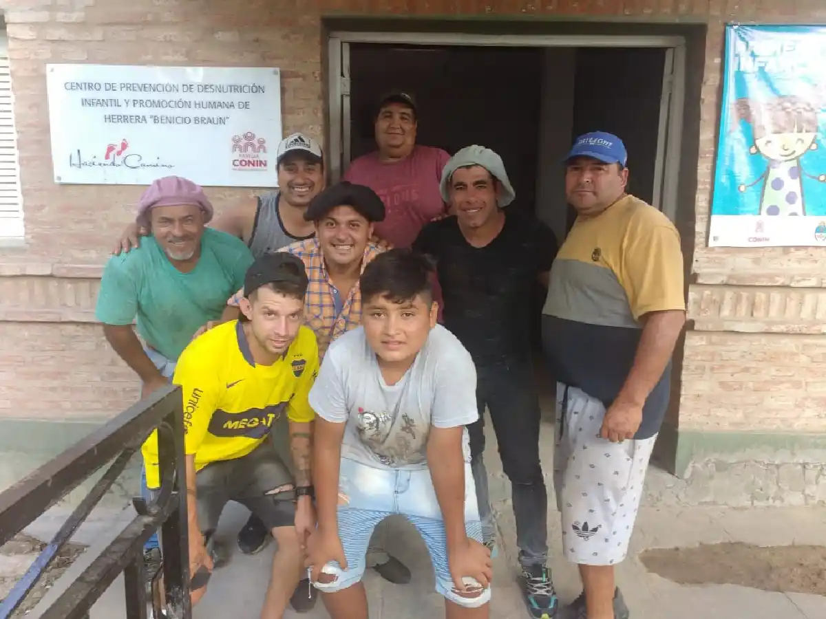 De una sado con amigos  nació una iniciativa que  llega a los más vulnerables   