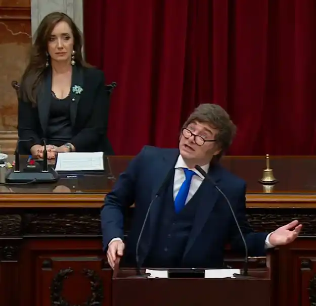 Milei brindó su discurso en el Congreso este domingo y eligió confrontar duramente con el kirchnerismo.