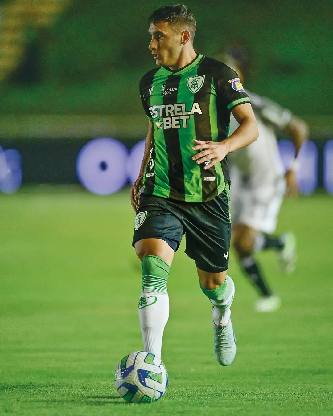 Emmanuel Martínez, al borde del descenso