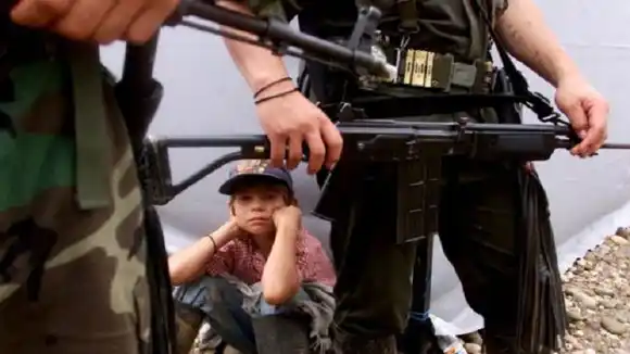 «Tenía 14 años y me llevaron para tener relaciones con alguien mayor»: víctimas de las FARC