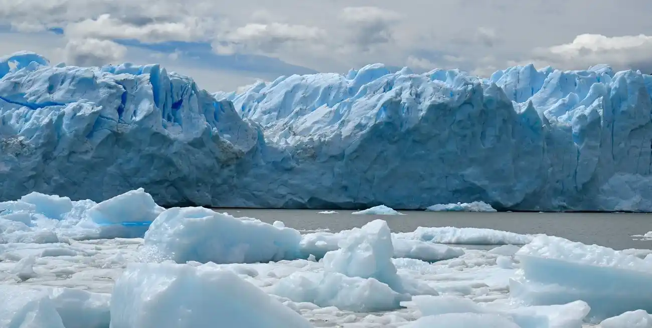 Imagen del 3 de enero de 2026 del glaciar Perito Moreno en el Parque Nacional Los Glaciares (Santa Cruz).