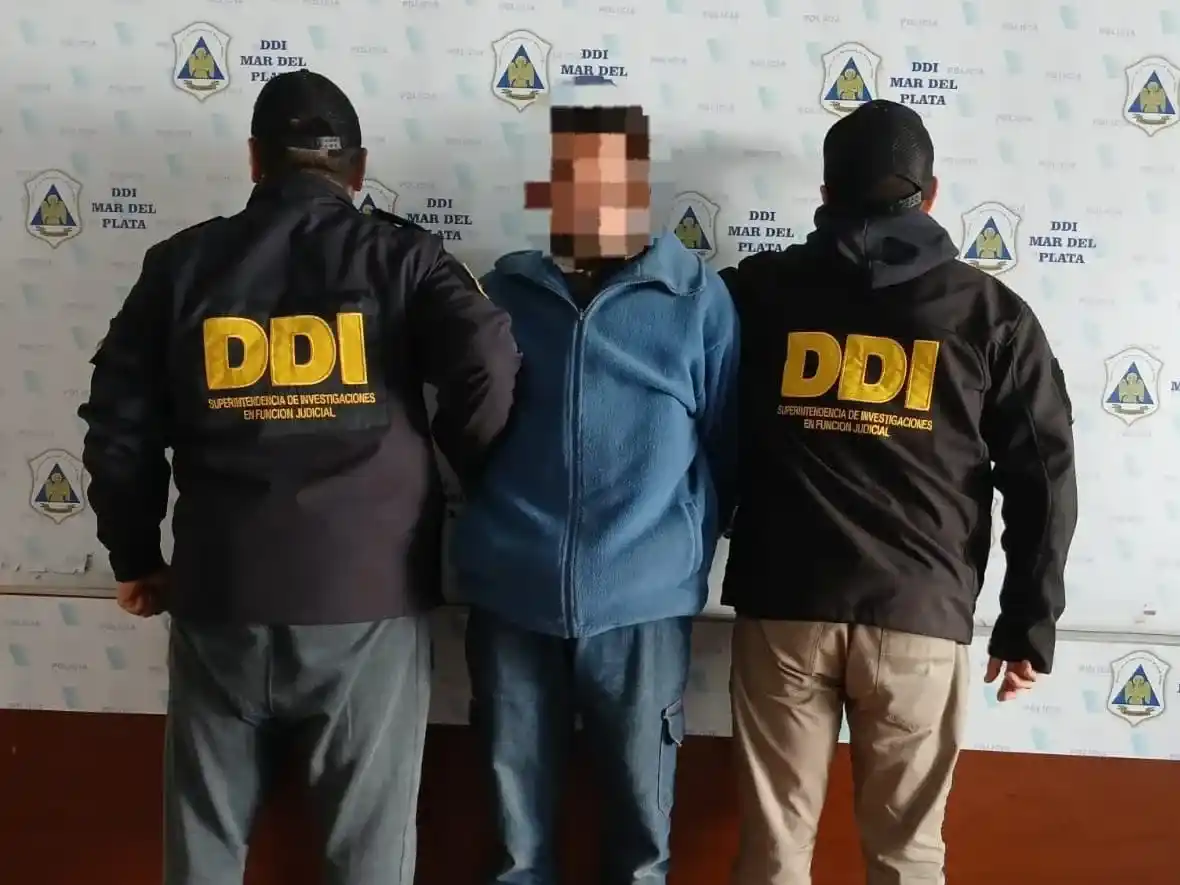 El joven de 26 años fue detenido durante un operativo realizado en la zona de Colón y Funes.