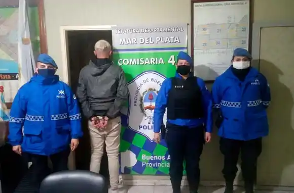 Las hizo todas: imprudencia al volante, intento de soborno y tenencia de marihuana