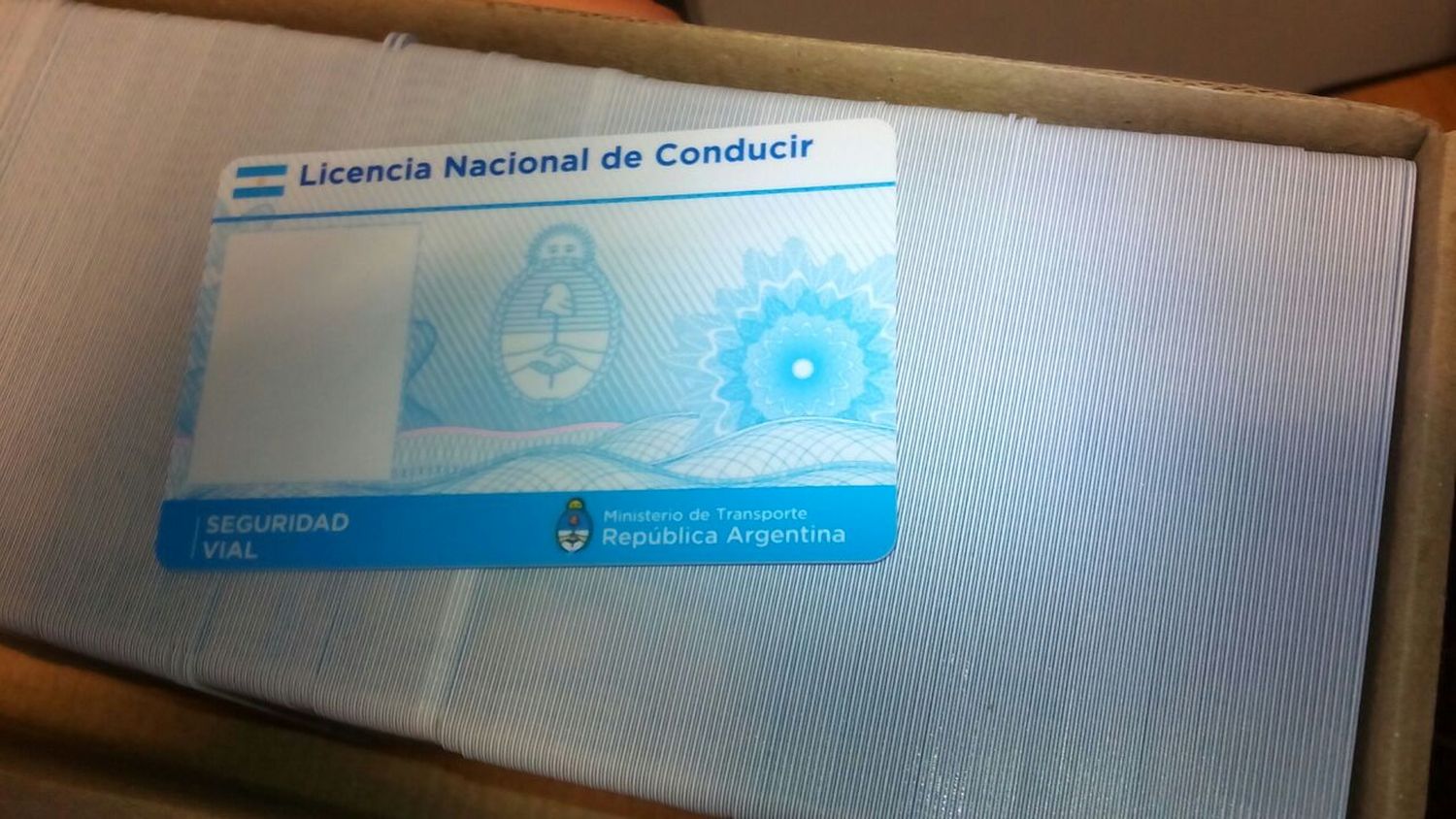 El carnet de conductor para motos y autos aumentará de 850 a 900 y de 2.000 a 3.000 pesos