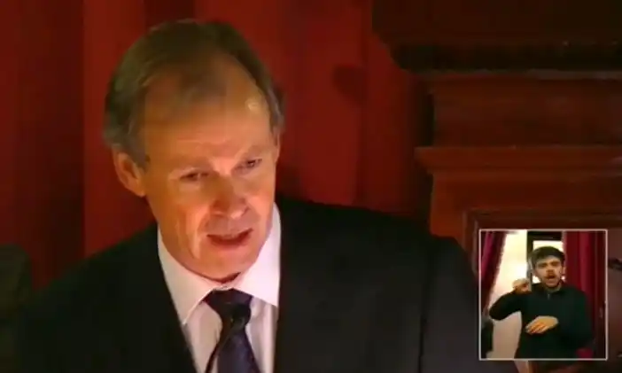 Gustavo Bordet presentó juramento como gobernador de Entre Ríos