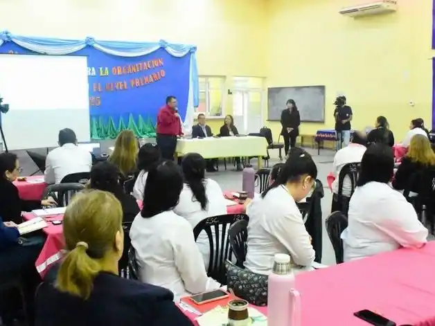 Cerraron los talleres de orientaciones para la
organización institucional en el Nivel Primario