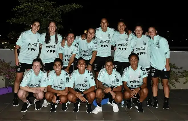 Con la tandilense Romina Núñez, la Selección terminó los entrenamientos y viajó a Colombia