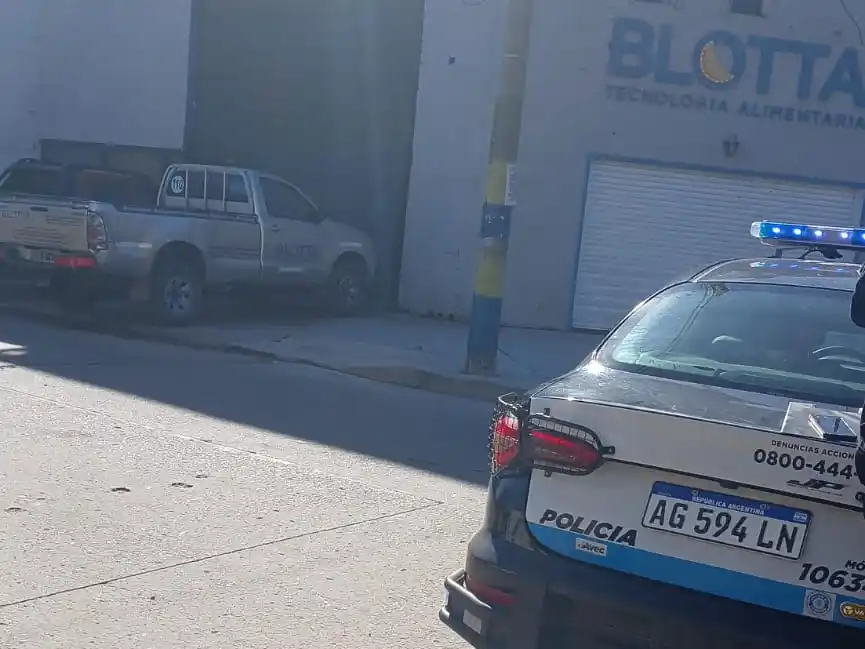 Atacaron a tiros una fábrica de la zona noroeste.