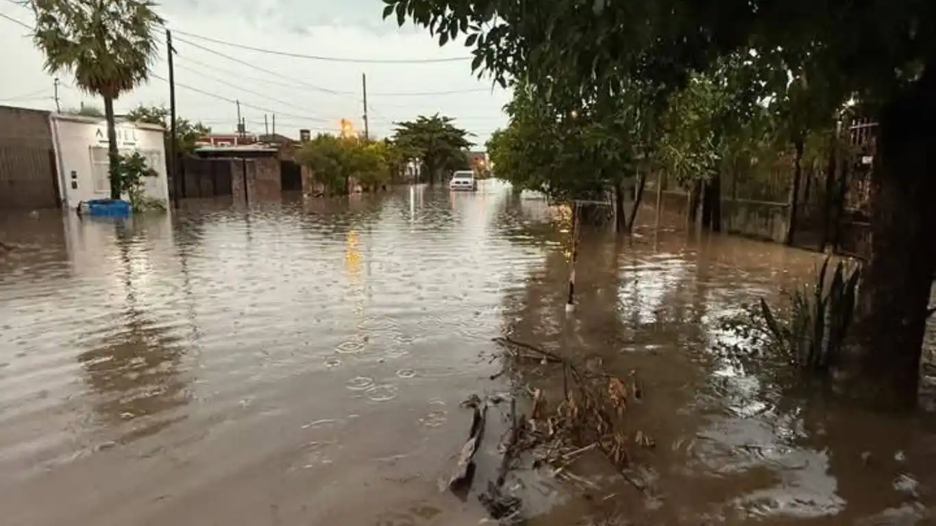 Intensas lluvias y calles anegadas en Formosa