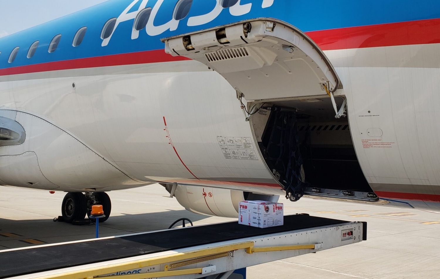 Inédita operación carguera en el aeropuerto de Rosario