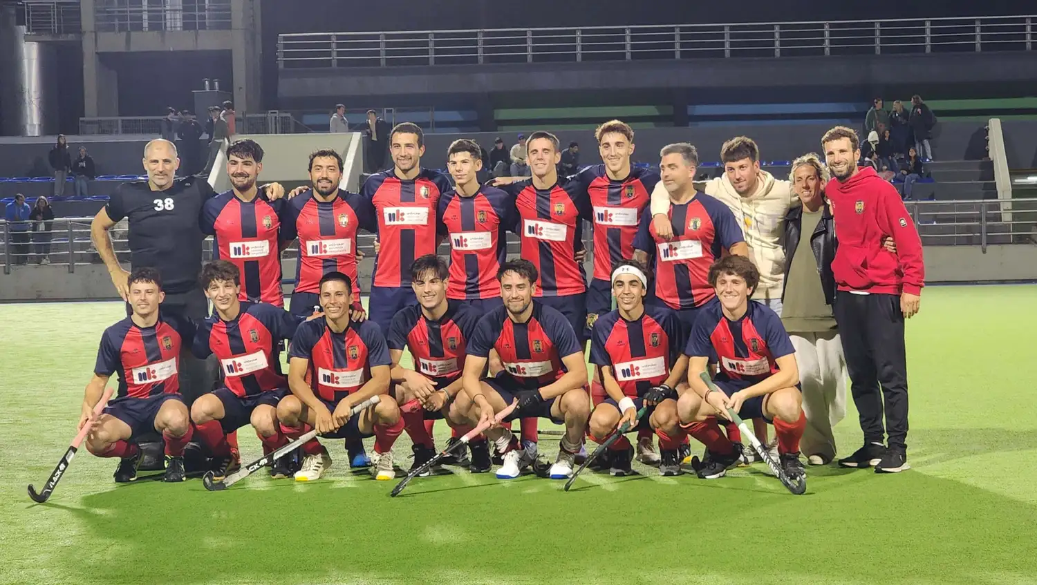 El equipo de MDQ 06 Hockey Club que se consagró campeón local una vez más.