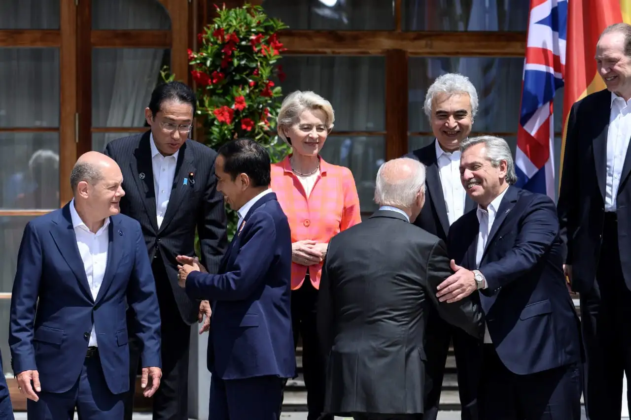 Fernández pidió en el G7 el "cese de hostilidades" en Ucrania