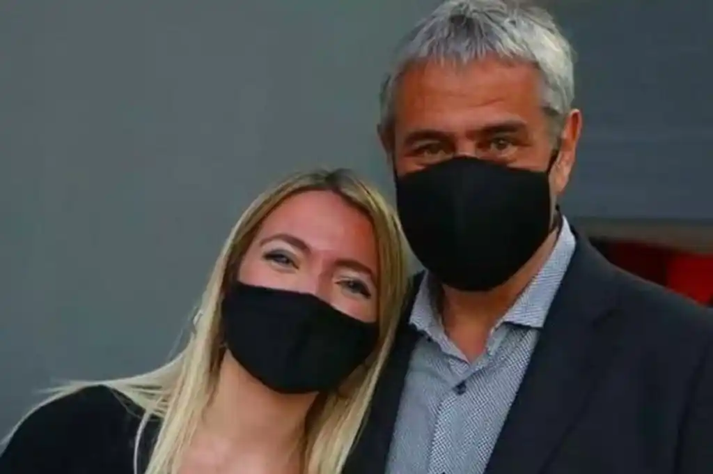 Echaron a la becaria de Ferraresi tras el escándalo por su vacunación