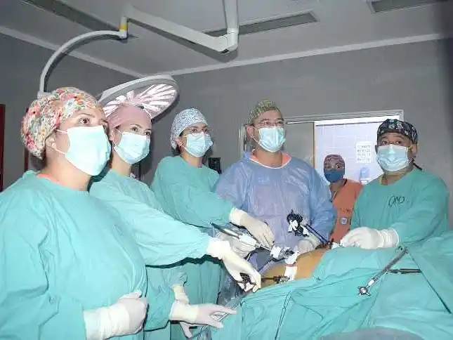 El HAC relanza su Programa de Cirugías 
Bariátricas para pacientes con obesidad mórbida