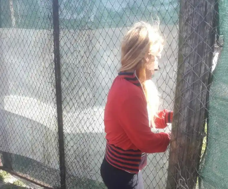 Encuentran a la madre que abandonó a su hijo porque está «en la calle»