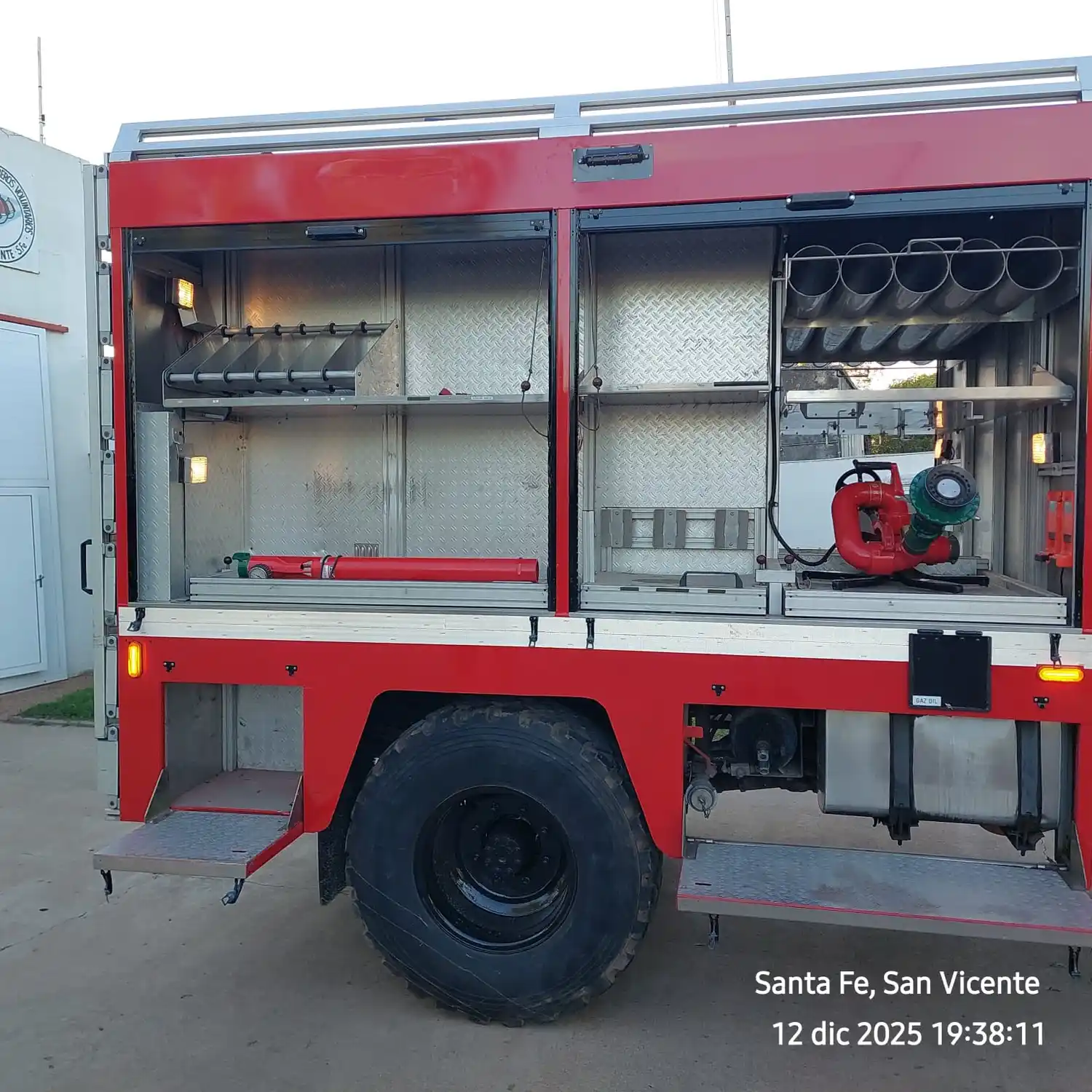 nueva autobomba san vicente bomberos - 2