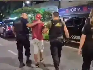 Demoraron a dos cuidacoches que querían cobrar tarifas fijas para estacionar en el centro