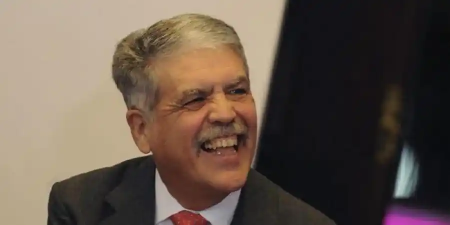 De Vido suma apoyos de ex aliados y el Gobierno admite que no podría echarlo