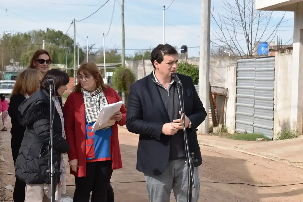 Cavagna propone que haya múltiple pegado en las listas de Juntos para el Cambio