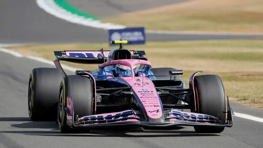 Colapinto tuvo una discreta actuación en el primer día de actividad del GP de Gran Bretaña