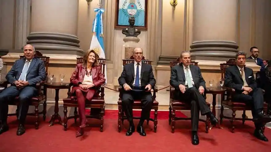 Ministros de la Corte decidieron reducir sus ingresos un 25% por la emergencia del coronavirus
