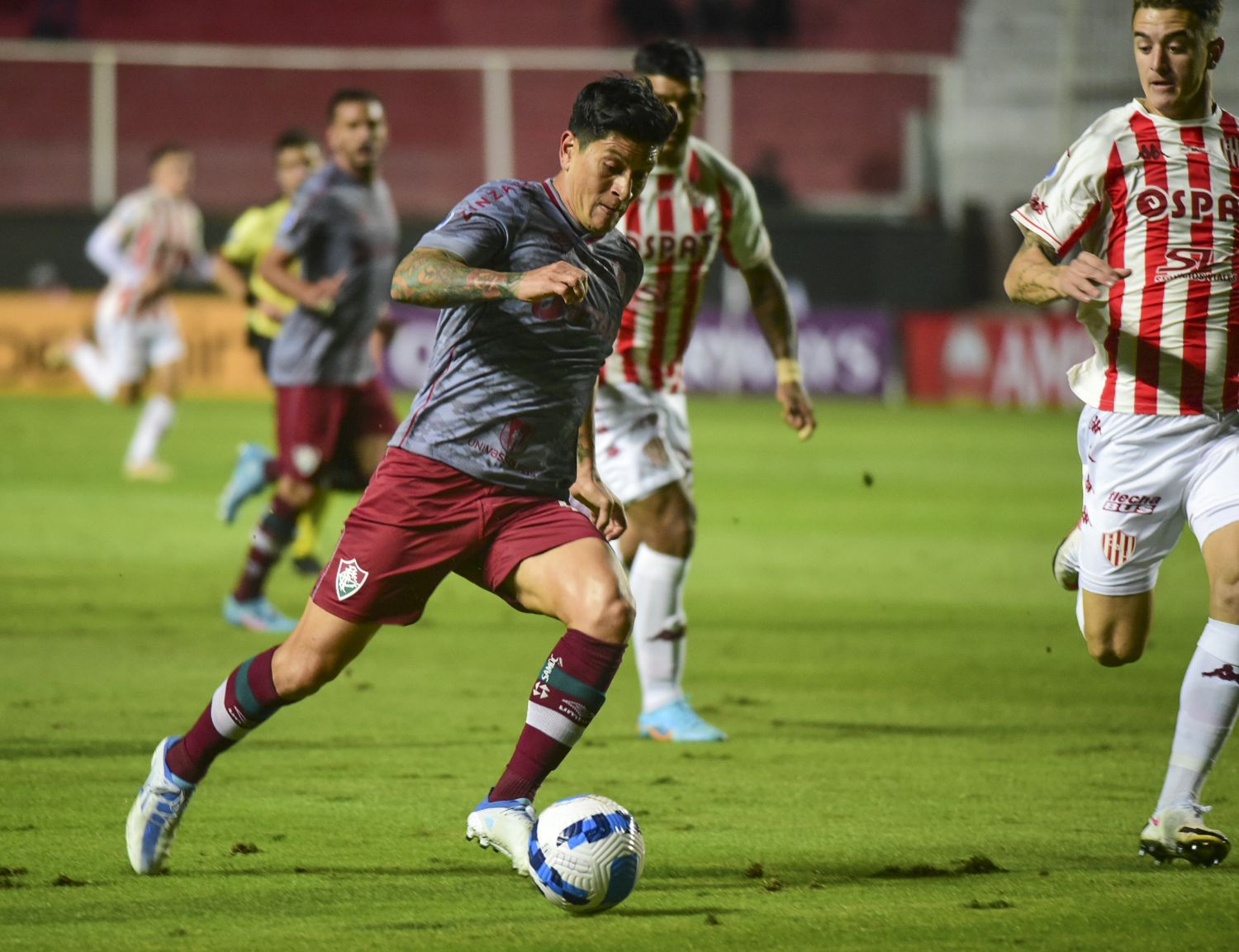 Unión no pudo quebrar el cero ante Fluminense